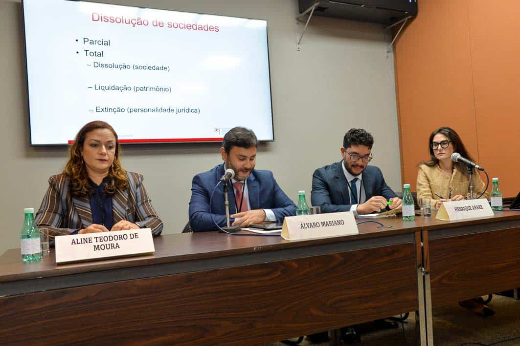 Dissolução total de sociedade