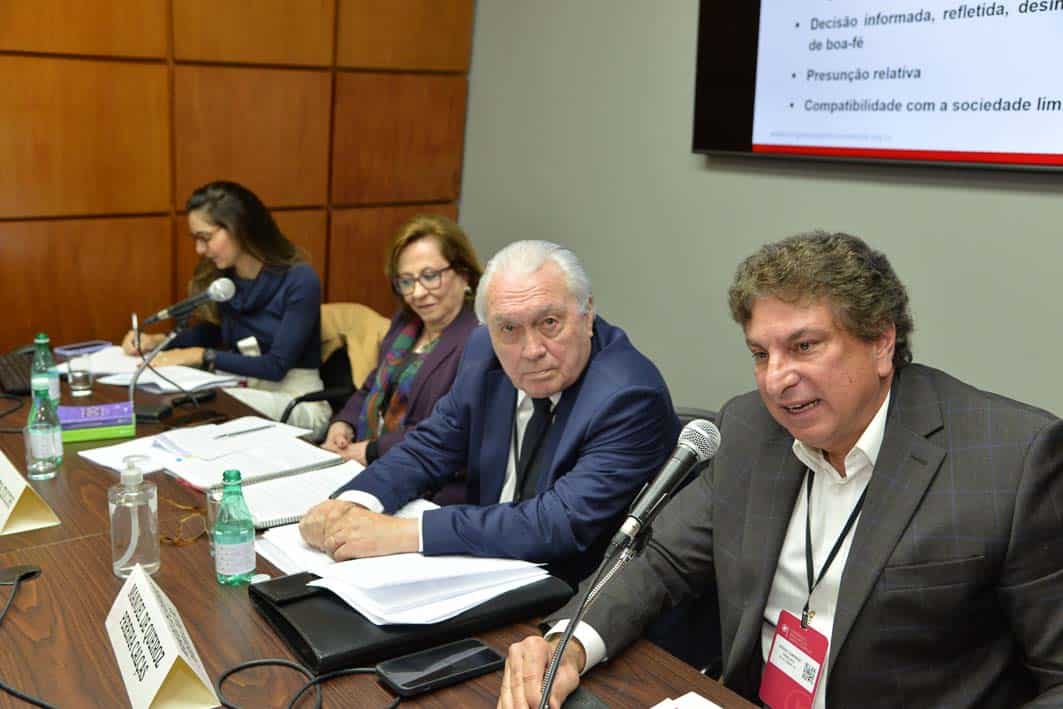 Regime de responsabilidade dos administradores de sociedade limitada: imputação direta e desconsideração da personalidade jurídica